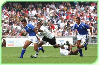 Rugby players striving to win at the Hong Kong Sevens 2003.