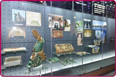 香港文物探知馆的「文物探索之旅」展览，长期展出本港的考古和建筑文物。