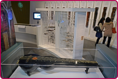 「香江琴缘」展览重点介绍斲琴和琴技，让观众一窥古琴艺术的堂奥。