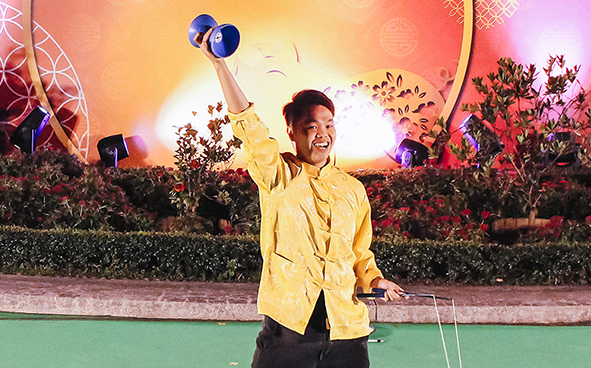Chinese Juggling by CBO Juggling Team at New Territories East Lunar New Year Lantern Carnival