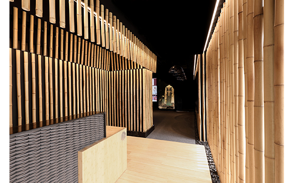 中心设计以传统粤剧戏棚赏用的「竹」为主要物料。