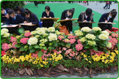 The Hong Kong Flower Show 2014 included a wide range of educational programmes such as a student drawing competition.