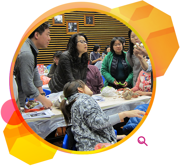 Participants in a special-interest class on horticulture.