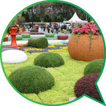 A floral display themed around the game of chess.