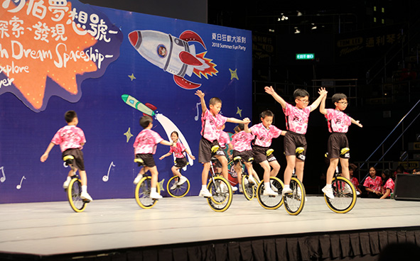 中國香港單輪車協會  - 單輪車花式表演