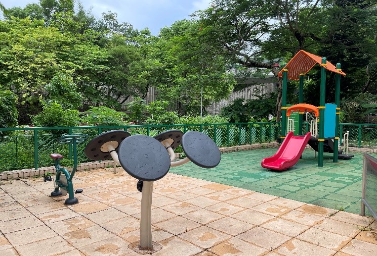 Wo Mei Playground