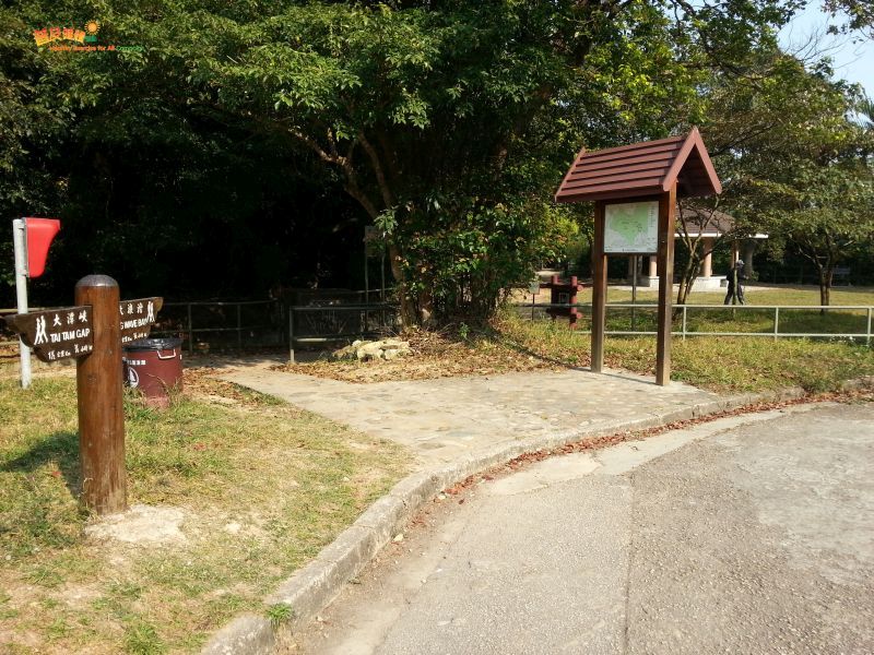 Access to footpath