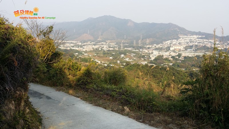 Looking towards Hong Lok Yuen and Cloudy Hill (Kau Lung Hang Shan)