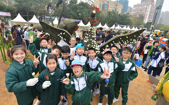 Jockey Club Mosaiculture Display by Students