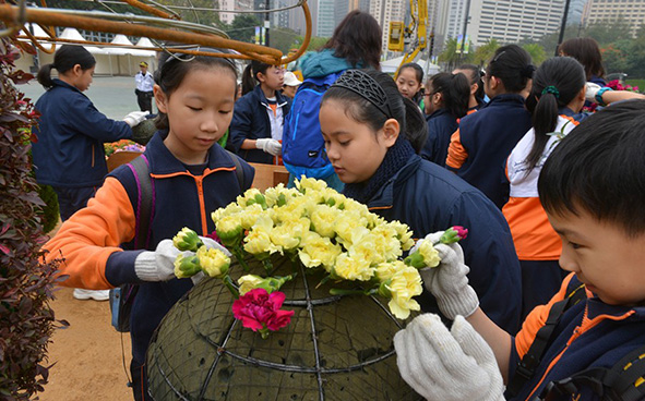 Jockey Club Mosaiculture Display by Students