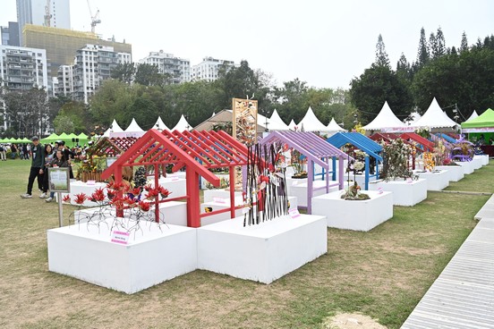 花藝擺設（中央草坪）