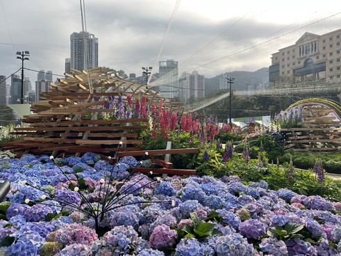 建築署 <鳥巢花林：自然與建築的交融>