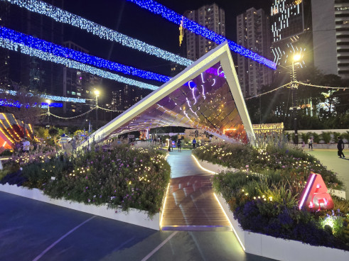 建筑署 <秋英之舞 – 摇曳中绽放的花朵>