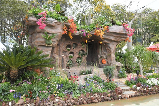 西贡 <远古天地>