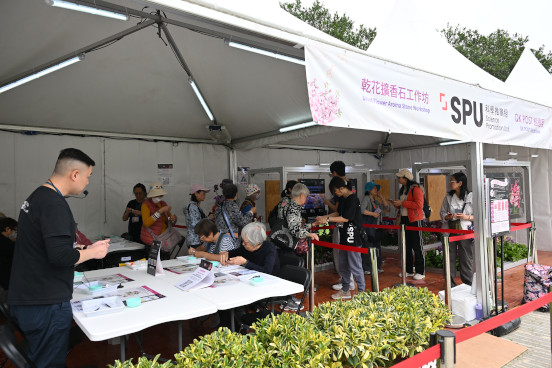 科學推廣組 &mdash; 「QK POST巡迴展」及「乾花擴香石工作坊」