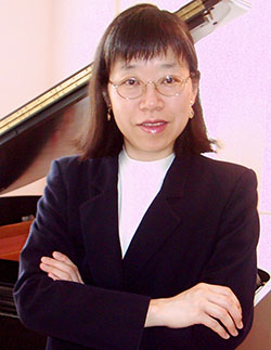 Dr. Angelina Au 