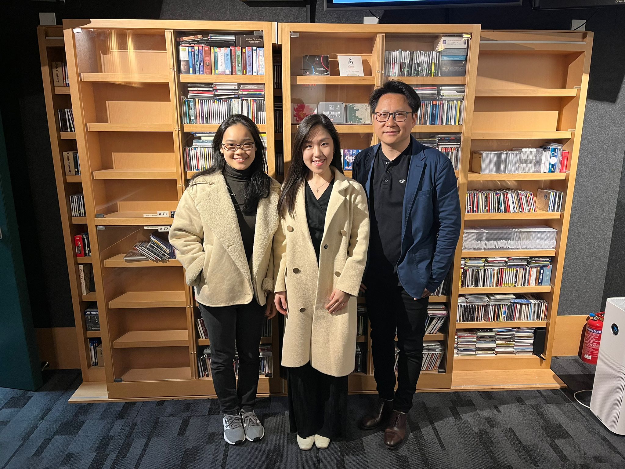 Alumni of Hong Kong Youth Chinese Orchestra interviewed by RTHK Radio 4 Arts News