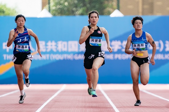 校园组: 女子200 米短跑比赛情况