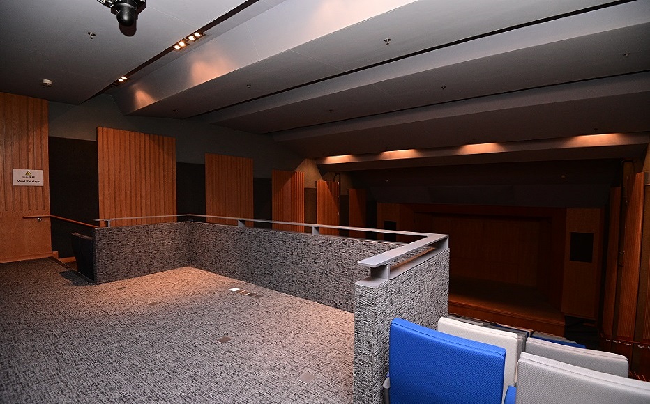 Wheelchair Platform of Lecture Hall