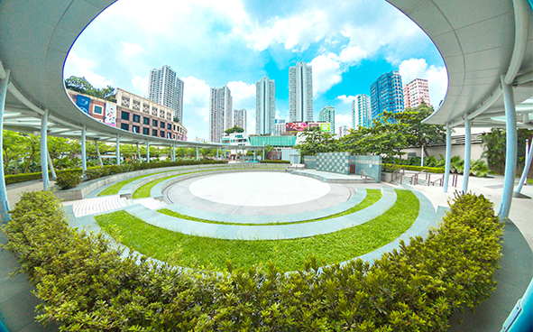 Tsuen Wan Town Hall Plaza (Daytime View)