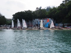 在圣士提反湾水上活动中心举行的帆船比赛