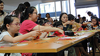 Participants of the Museum HAS Family Workshop "Bamboo Structure @Museum of History -- Mini "Faa Paai" workshop".